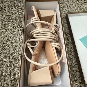 Women’s lace up chunky heels